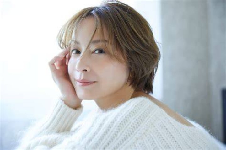 鈴木亜美とホストに関する話題の整理イメージ